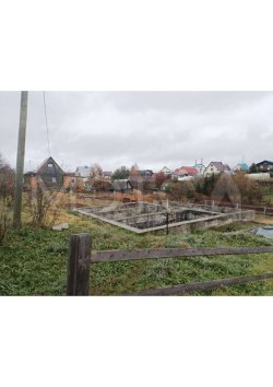 1/5 доля объекта незавершенного строительства и 1/5 доля земельного участка в Коми 