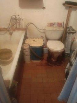 Доля в праве 1/2 на квартиру, площадь 30.4 кв.м., адрес (местонахождение): 410060, Саратовская обл…