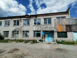 Здания и земельный участок 27012 кв.м. в Свердловской обл. 