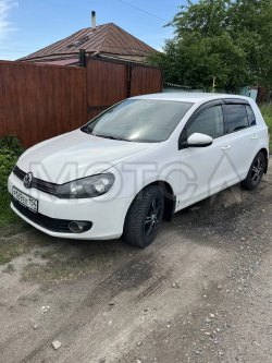 Volkswagen Golf, 2010 года, 102 лс 