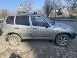 Chevrolet Niva, 2005 года, 80 лс, 263700 км, полный привод 