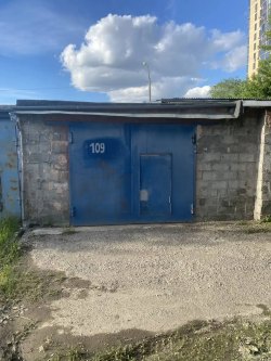 Гараж, площадью 27,5 кв.м., по адресу: Тюменская обл, г Тюмень, ул Новгородская, д 12 к 7, гараж…