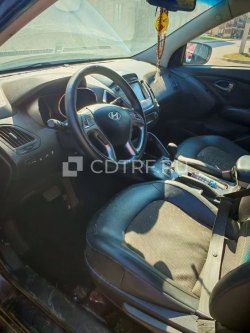 Имущество должника Борисовой О.А авто HYUNDAI, IX35, 2014 г.в., VIN TMAJU81EBEJ570528.