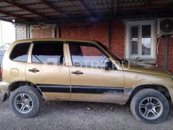 Легковой автомобиль CHEVROLET NIVA