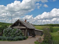 Дом 18,9 кв.м. и земельный участок 1330+/-13 кв.м. в Тюменской обл. 