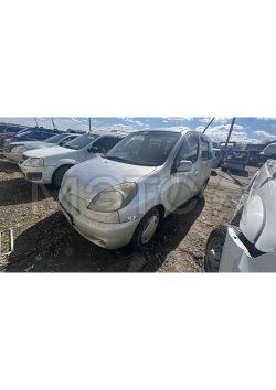Toyota FunCargo, 2001 года, 88 лс, АКПП 