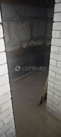 Нежилое помещение с кадастровым  номером 37:24:040113:403  площадью 3,8 кв м.