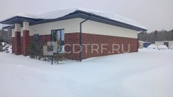Жилая  недвижимость  –  земельный  участок, площадью 803 кв.м., с кадастровым номером...