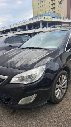 Opel Astra, 2011 года, 115 лс, 196000 км 