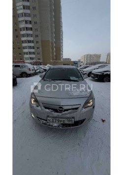 Автомобиль марки OPEL модель Astra 2010