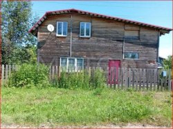 1/2 доля дома и 1/2 доля земельного участка в Кировской обл. 