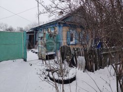 1/6 доля дома, 1/6 доля строения и 1/6 доля земельного участка в Саратовской обл. 
