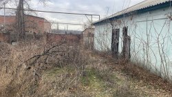 Здание нежилое, адрес: 346900, Ростовская обл., г.Новошахтинск, ул. Космическая, дом 28…