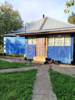 1/4 доля дома и 1/4 доля земельного участка в Алтайском крае 