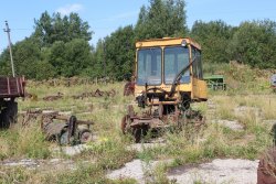 Бульдозер ДЗ-42Г (заводской № машины (рама) 755768, год выпуска 1989, двигатель №118, цвет желтый)