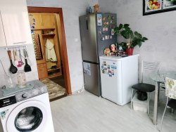 1/3 доля в праве на квартиру, площадь:61,5кв.м., кадастровый номер:66:27:1102060:255…