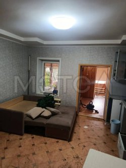Квартира 53,6 кв.м. и земельный участок 1174 кв.м. в Курганской обл. 
