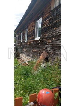 1/4 доля квартиры и 1/4 доля земельного участка в Костромской обл. 