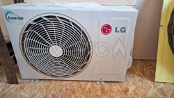 Кондиционер LG S12AF UHD0 