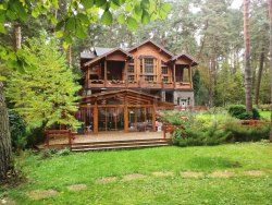 Здания, сооружение и земельный участок 10674 кв.м. в Московской обл. 