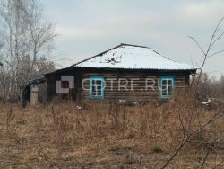 Жилое помещение, площадь 34 кв. м. в Алтайском крае. Дом в аварийном состоянии.