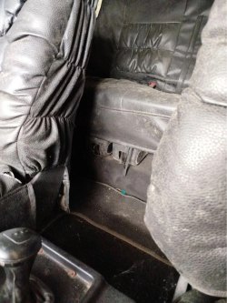 Автомобиль легковой, марка: 
MERCEDES, модель: G320, VIN: 
WDB46323117097552, гос. рег. номер:…