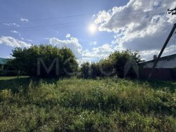 Земельный участок в Саратовской обл., 900 кв.м. 