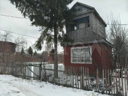 Здание 15,4 кв.м и земельный участок 600 кв.м в Омской обл. 