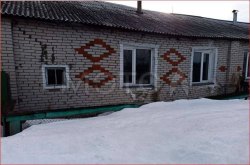 1/3 доля квартиры  и 1/3 доля земельного участка в Курганской обл. 