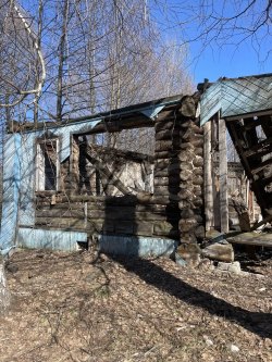 Дом 53,7 кв.м. и право аренды земельного участка 1451 кв.м. в Кировской обл. 