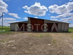 Здание 1970 кв.м. и земельный участок 2410+/-31 кв.м. в Волгоградской обл. 