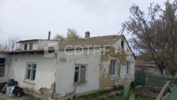 Земельный участок, площадь 2500+/- 18 кв. м. и жилой дом, площадь 47,2 кв. м., Респ. Крым.