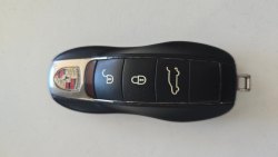 Автомобиль марки PORSHE CAYENNE, VIN: WP1ZZZ92ZDLA12678, год выпуска: 2013, госномер: Х839АХ763…