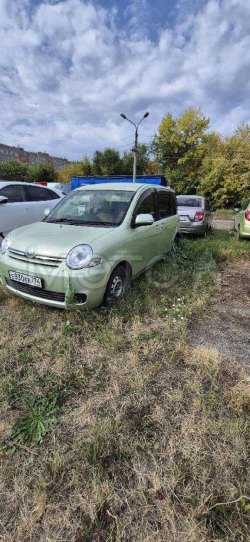 Toyota Sienta, 2013 года, 105 лс, 200000 км, АКПП 